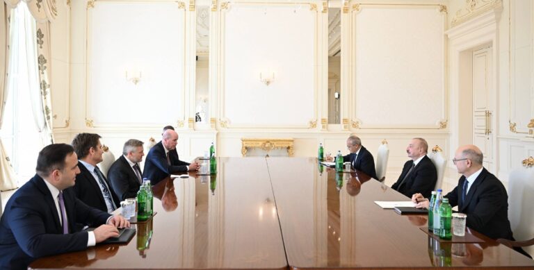 9e40fe448ae58af446f50bce2473b8af_5895911