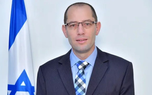 1753852814_1753852572_5208459999402129963 (1)