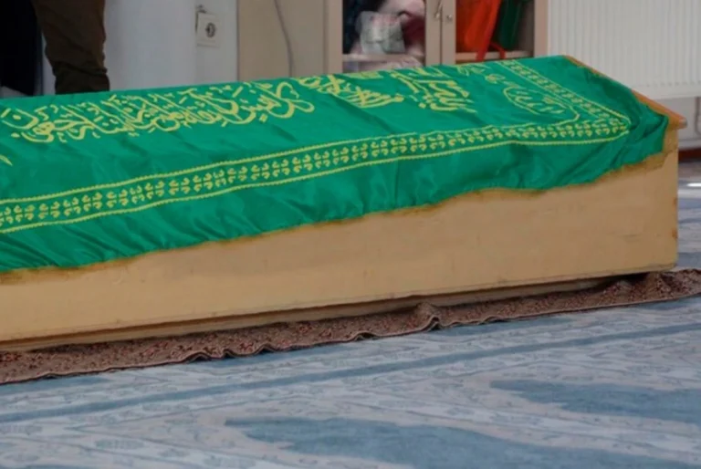 1arBfbHuwyF3f1iF0OjEM8GS9TOuLkjz3UwpxEhi_1200