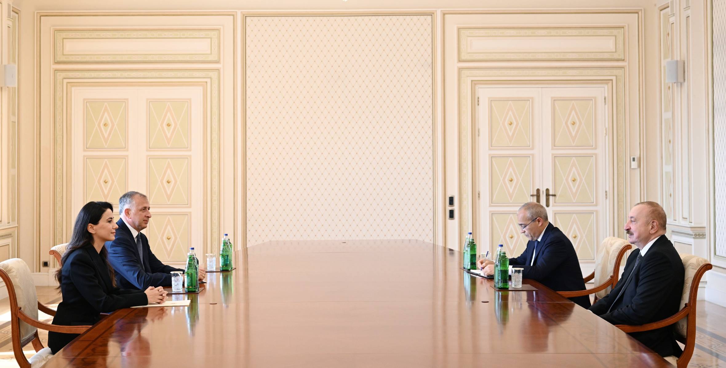 5978fdd1ccbb5dda75800aee15788032_7735414