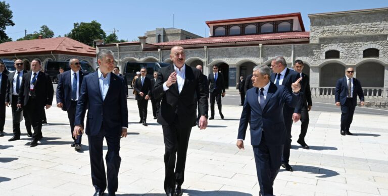 f0c9569ea14428b60f94aefed3d28c7c_7840949