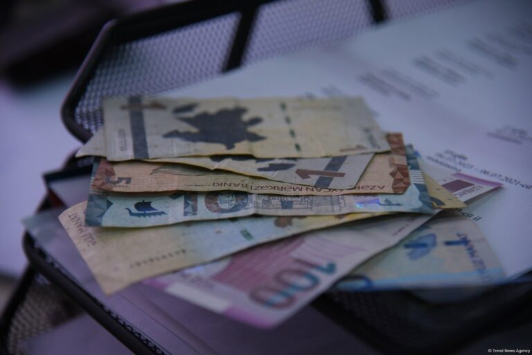 trend_manat_02042025_8