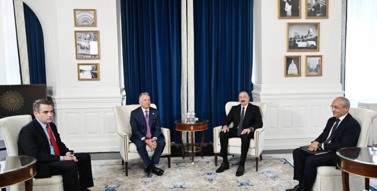 06f4a0be35e823f8be0ecb911cee7348_5613941