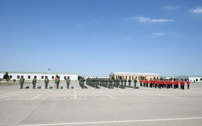 1754553392.875f9164-7819-3d58-8709-af0fc9d1cddf_850