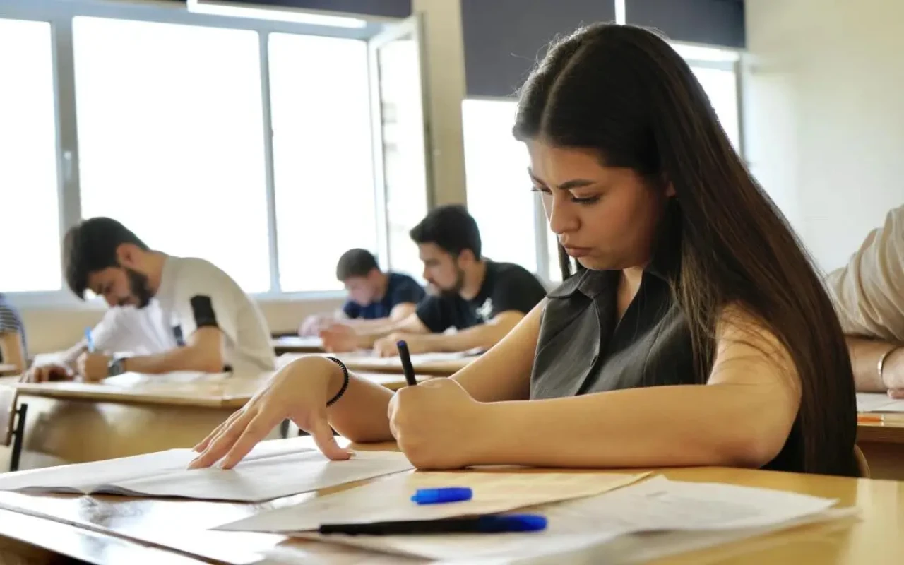 1754633662.690fb1b4fd05dd6