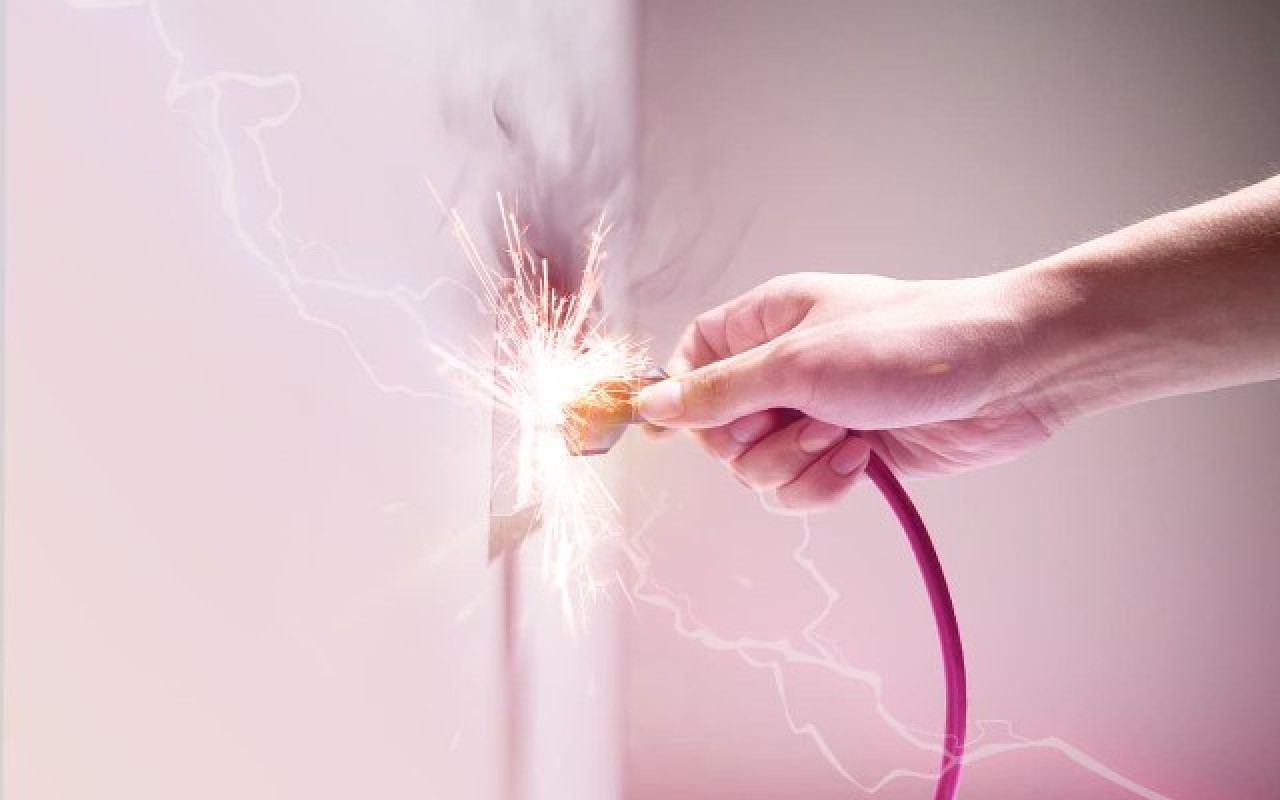 1755151221.bakues_e557126fadc7fd373ce4ce8ece9c19d6_w943hczegjya017v52ix