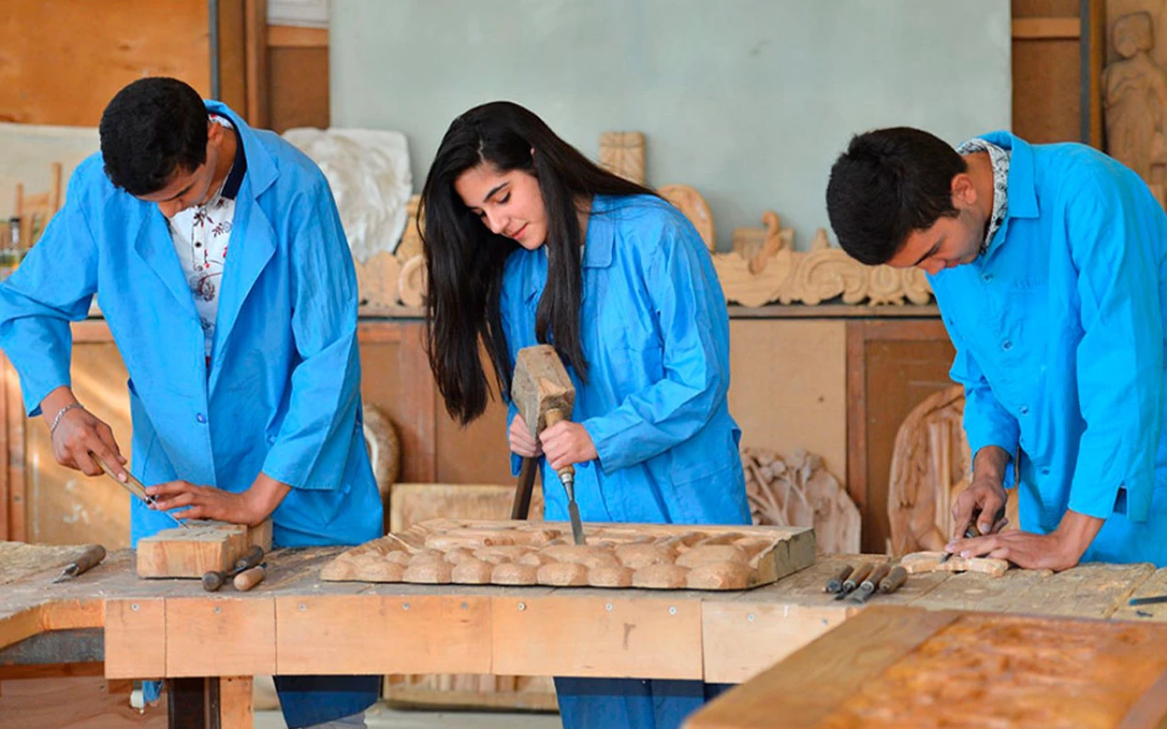 1755762220.68a6cb55edd2e68a6cb55edd2f1755761493ef4d03e576a9baa36e9b72883cdd5cd1