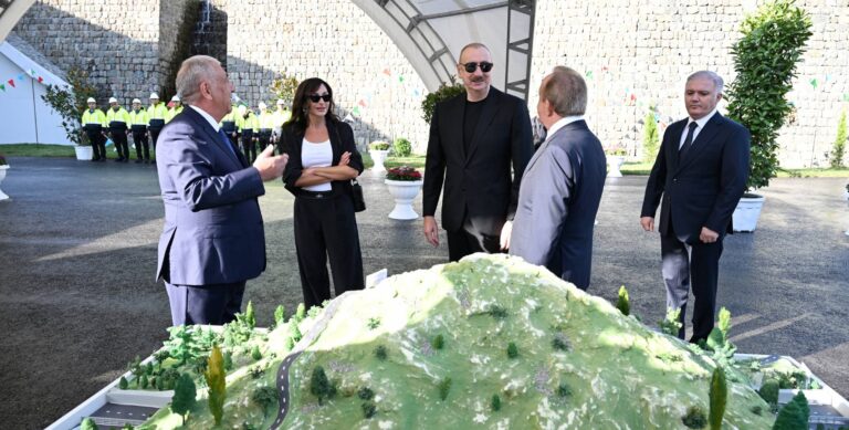 8c70585622b37283b9225c3d08b2fda7_5827073