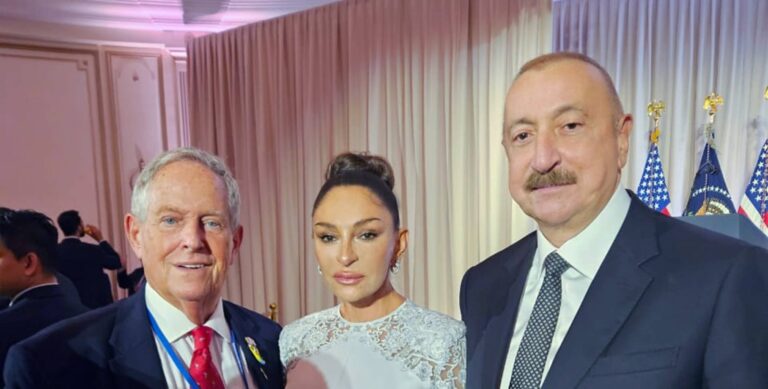 15e2f0489eb3ac515dc41a5022c08171_2339918