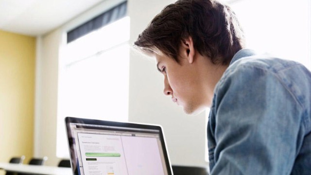 1692689695_9-illik-tehsil-bazasinda-kolleclere-ixtisas-sechimi-aparilir