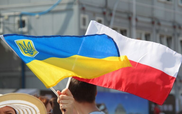 1757710225.upload-shutterstock_208035238-pic_32ratio_900x600-900x600-77984