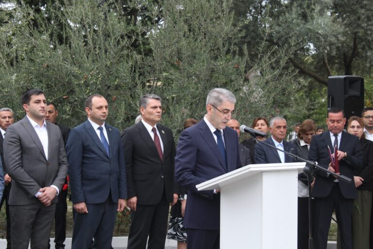 2d563ec0-a888-45d2-abb9-f6a319314bfa