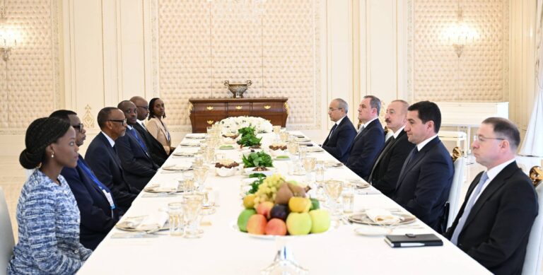 337743accec8e08b42d38433bd97e58b_8690419