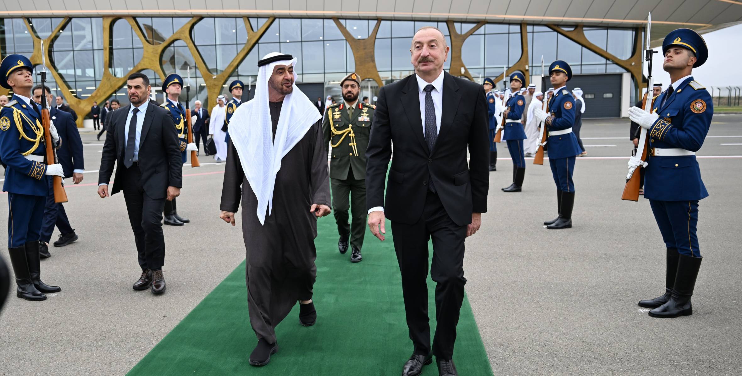 7b5abb2cff60d0d638be2380074a8354_9498716