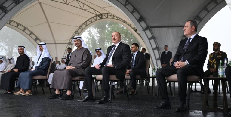 a0663d917f5b1cc4a2d9992282ec7b4c_2753498