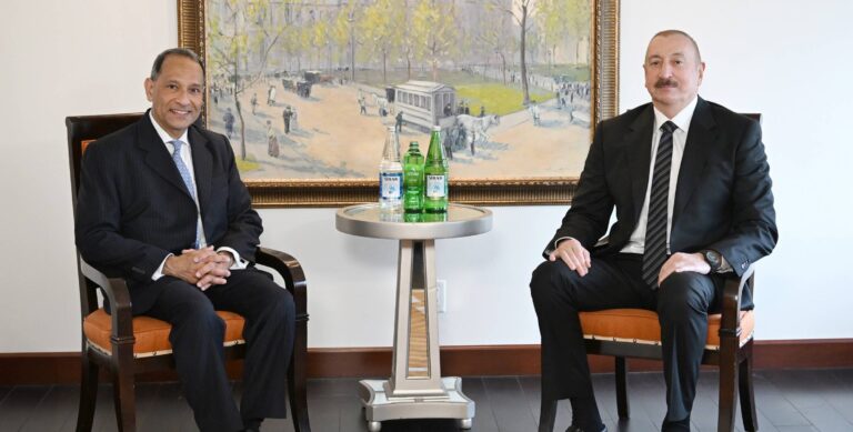 b13d94058b7374d5a505dc924e523e76_3097445