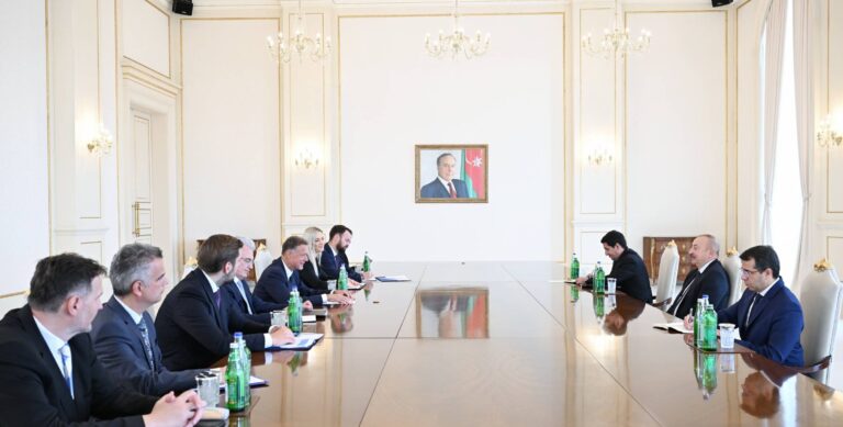 12fe5159c906c7f1d3c009138d85d39c_6358278