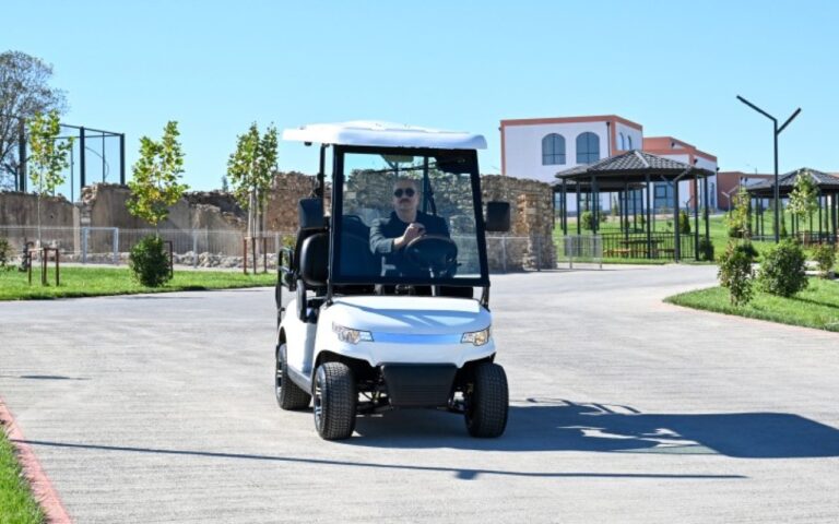 1761647739.17616475274065450422_1200x630