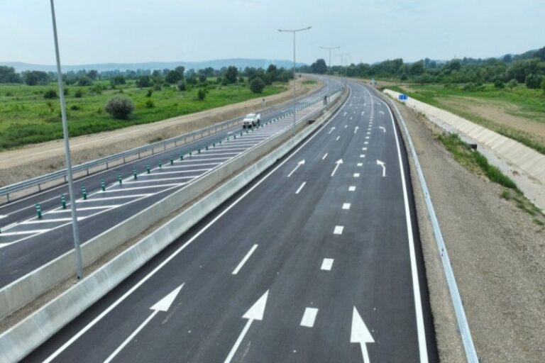 68f33ef73712b68f33ef73712c176077183168f33ef73712968f33ef73712ajpeg-1760772194