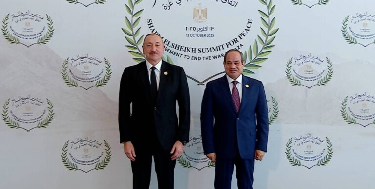 7ca804e5b3a5d448daf69f5dbe1e7332_8438207