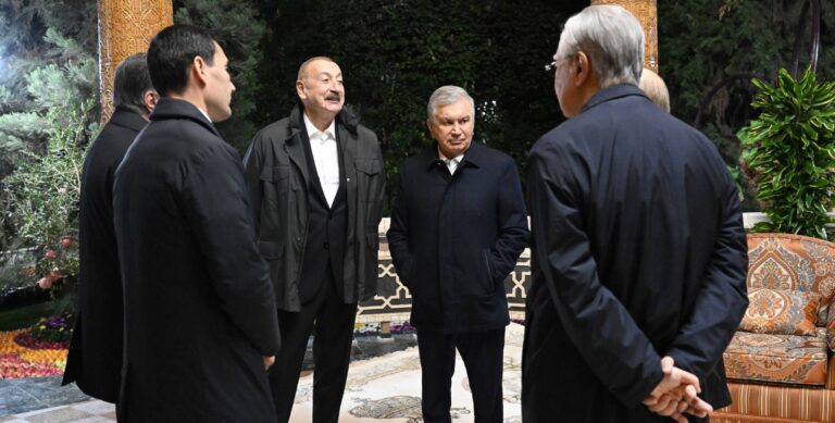 a98ecd7ff428634849a6848e201af238_5485639