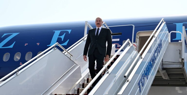 b5efd94c59320283a7f9f6353ce4ccf2_3997107