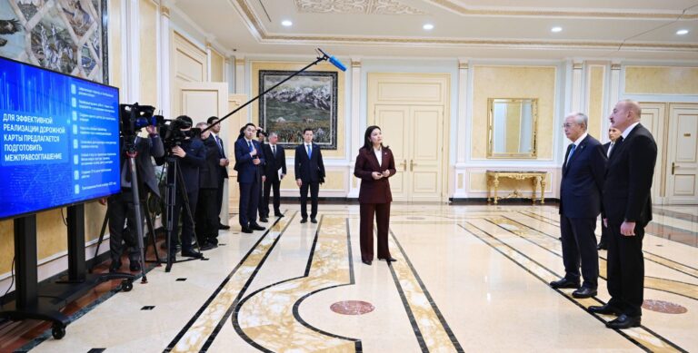 e7c30074dbf800bff4da97ba0ea9fe5e_6780040