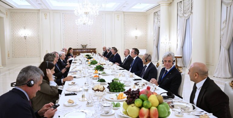 eee4eb052c89f2fd83211c7c0ea071b9_9255589