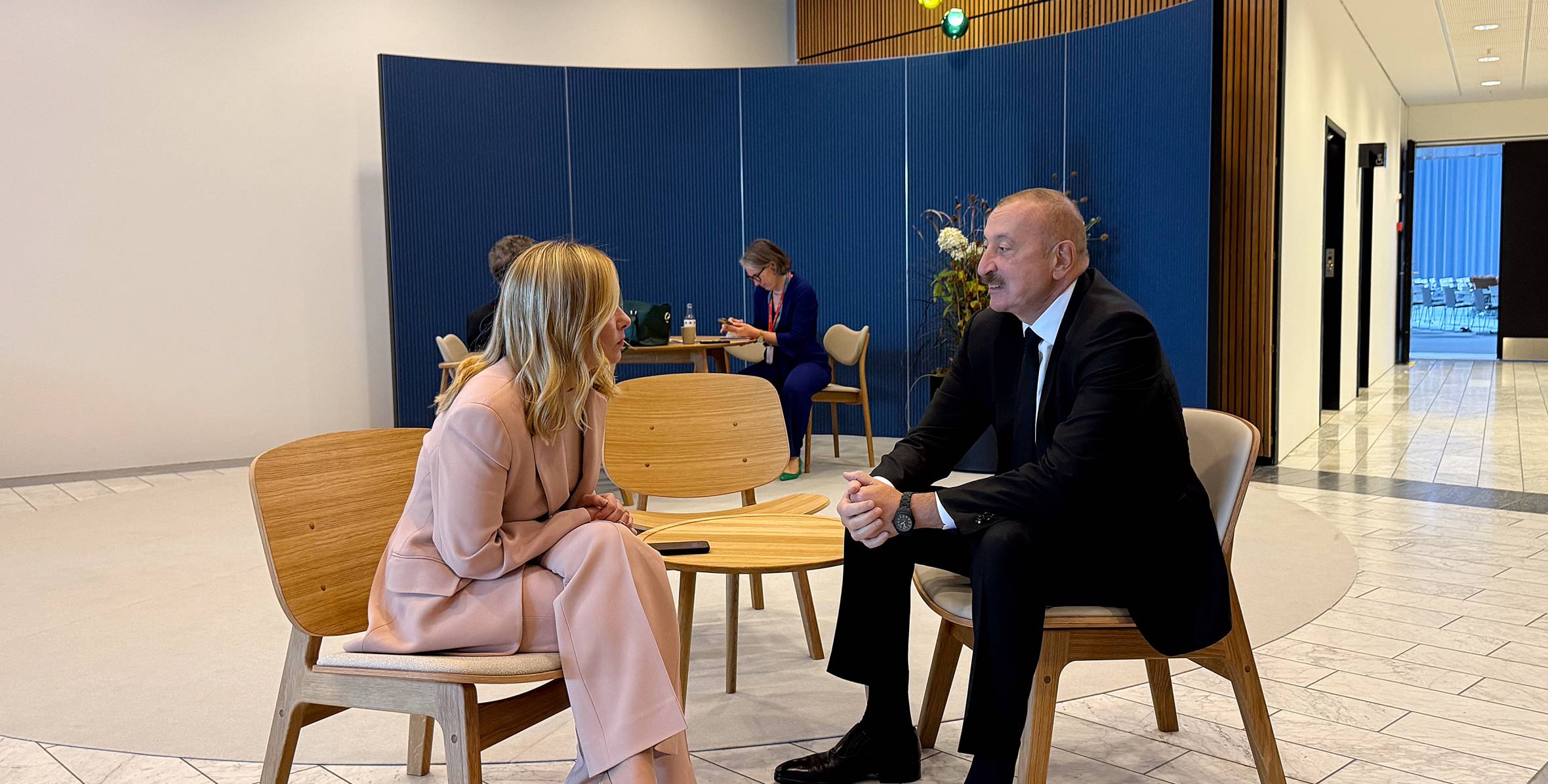 fb4f8fc75ffcd0102d6480f8ca817b3b_6212875