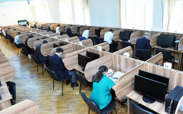 1703218297_3522b9aa-14fa-3546-8a5c-af42845bffdd_850