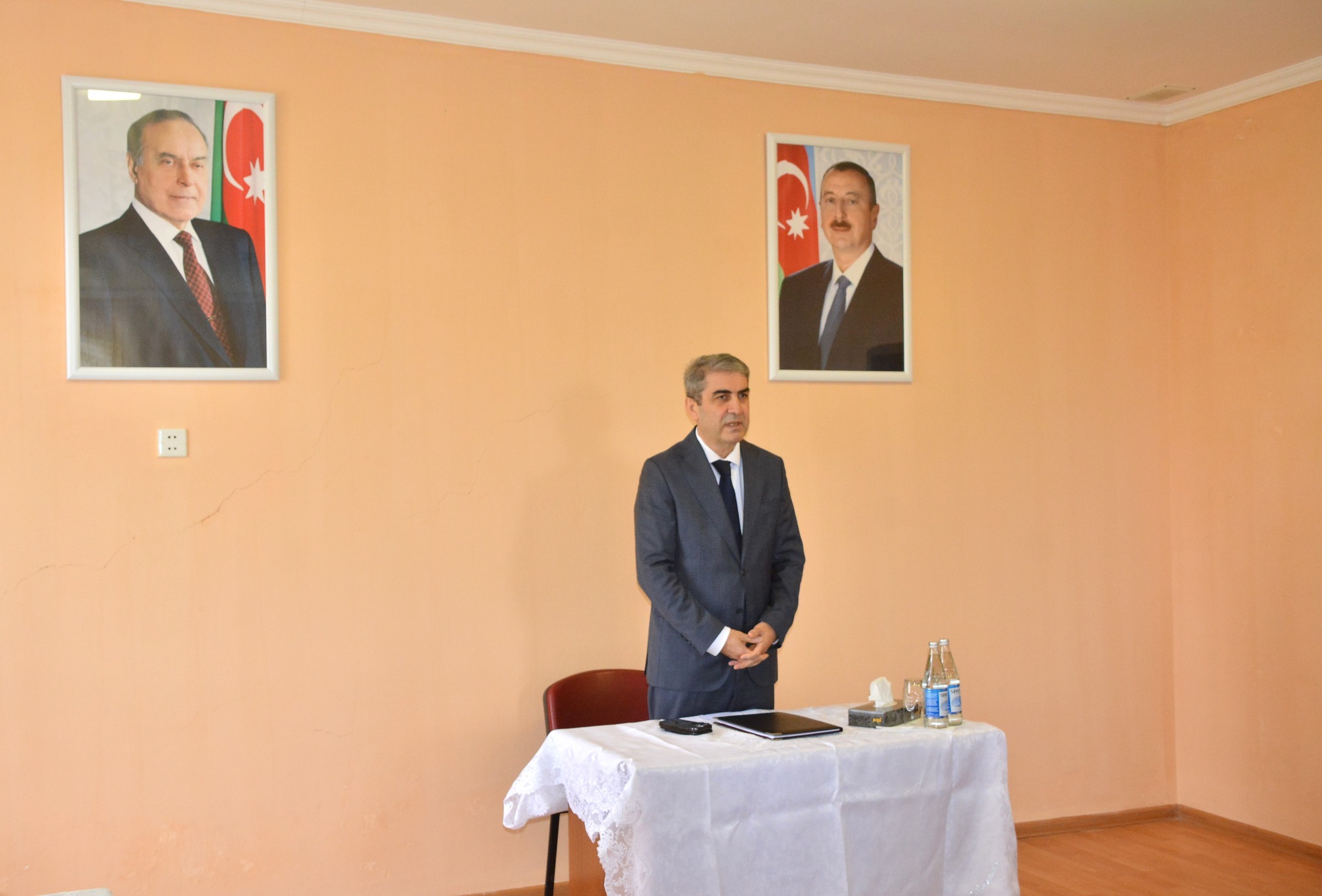 42d238329329a6b8008f6b48ebb1d042