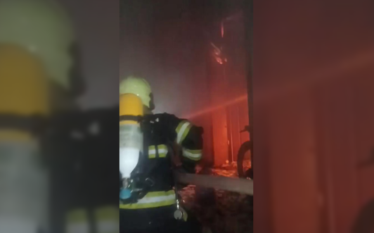 1764908295.44444444444