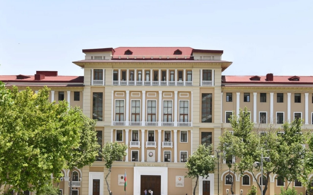 1765197961.54420d05-4262-39a0-a78a-00fb0122b14b_825