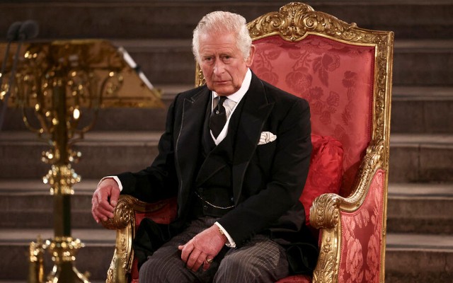 1765549316_AP22255347054513-pic_32ratio_900x600-900x600-1564 (1)