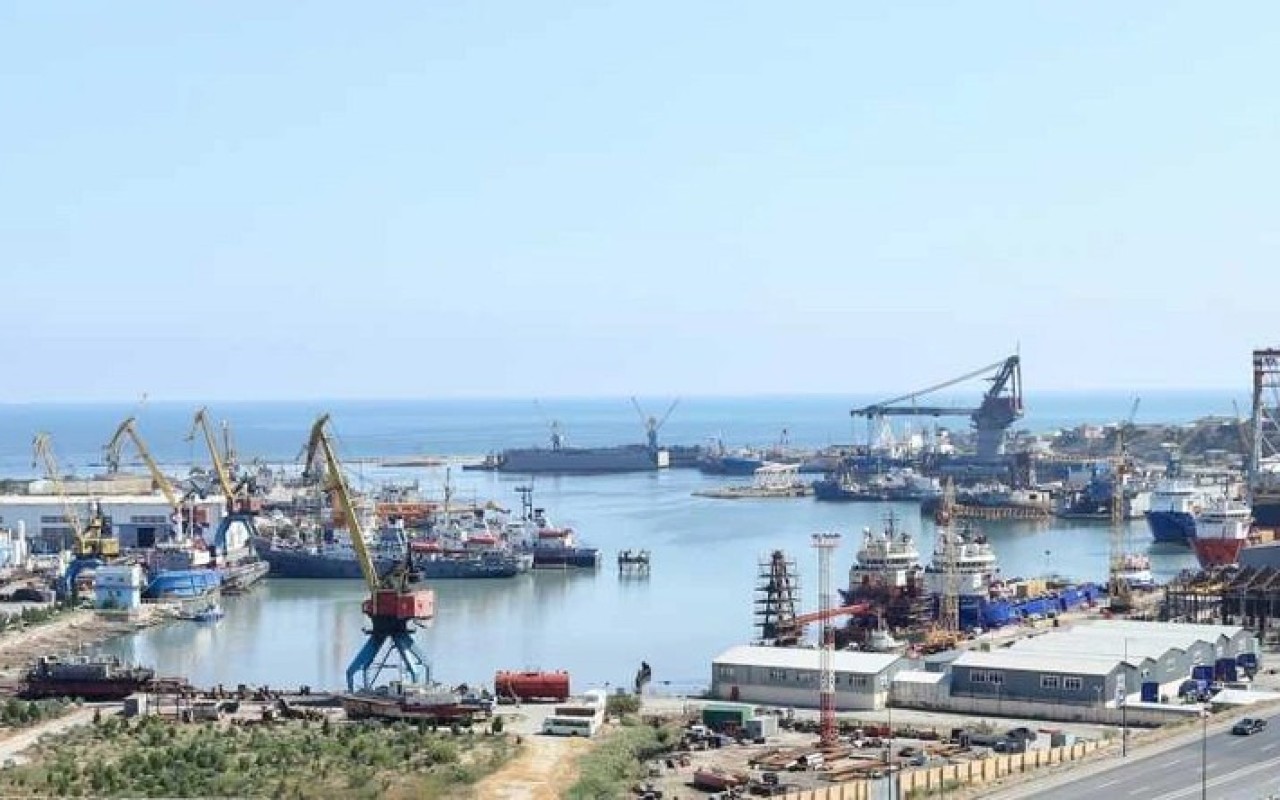 1765971968.895774f7-f88e-3d05-afee-8f8f295c1f1f_825