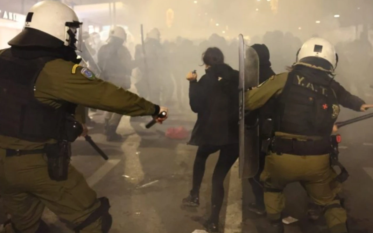 1766035960.QOUd0LKXZrLslNXHoBFL4sFyKoK60EYsudxal23x_1200