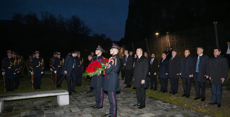 1977932204ca4252707be47d88a30e65_9953990