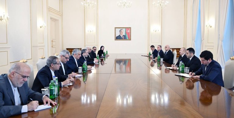 90f0431c1f5aa4864fc8185d5e7efd53_4229579