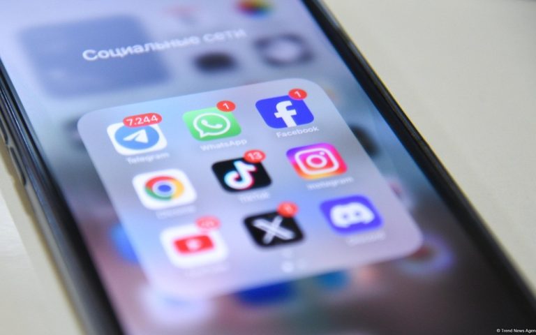 1767206179.trend_telefon_sosial_twitter_facebook_instagram_tiktok_telegram_chrome_discord_vkontakte_linkedin_chatgpt_050425_6