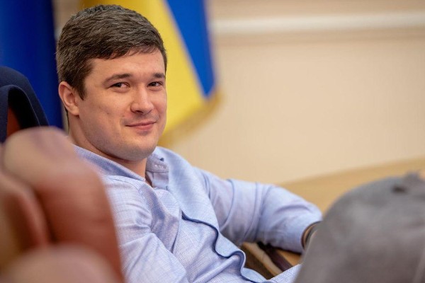 1768388532_1581165790-1903