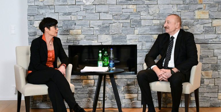 204143a8476ce2aff7f4484e1a8861e4_3591057