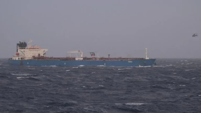 fransa_akdenizde_rus_tankerine_el_koydu_3ctc_1769167645