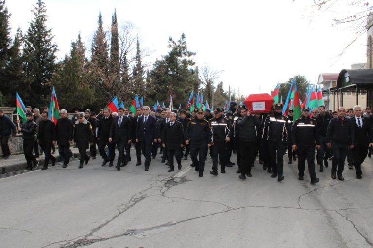 12b3bc19e8cab2d6893c65902797a4e3