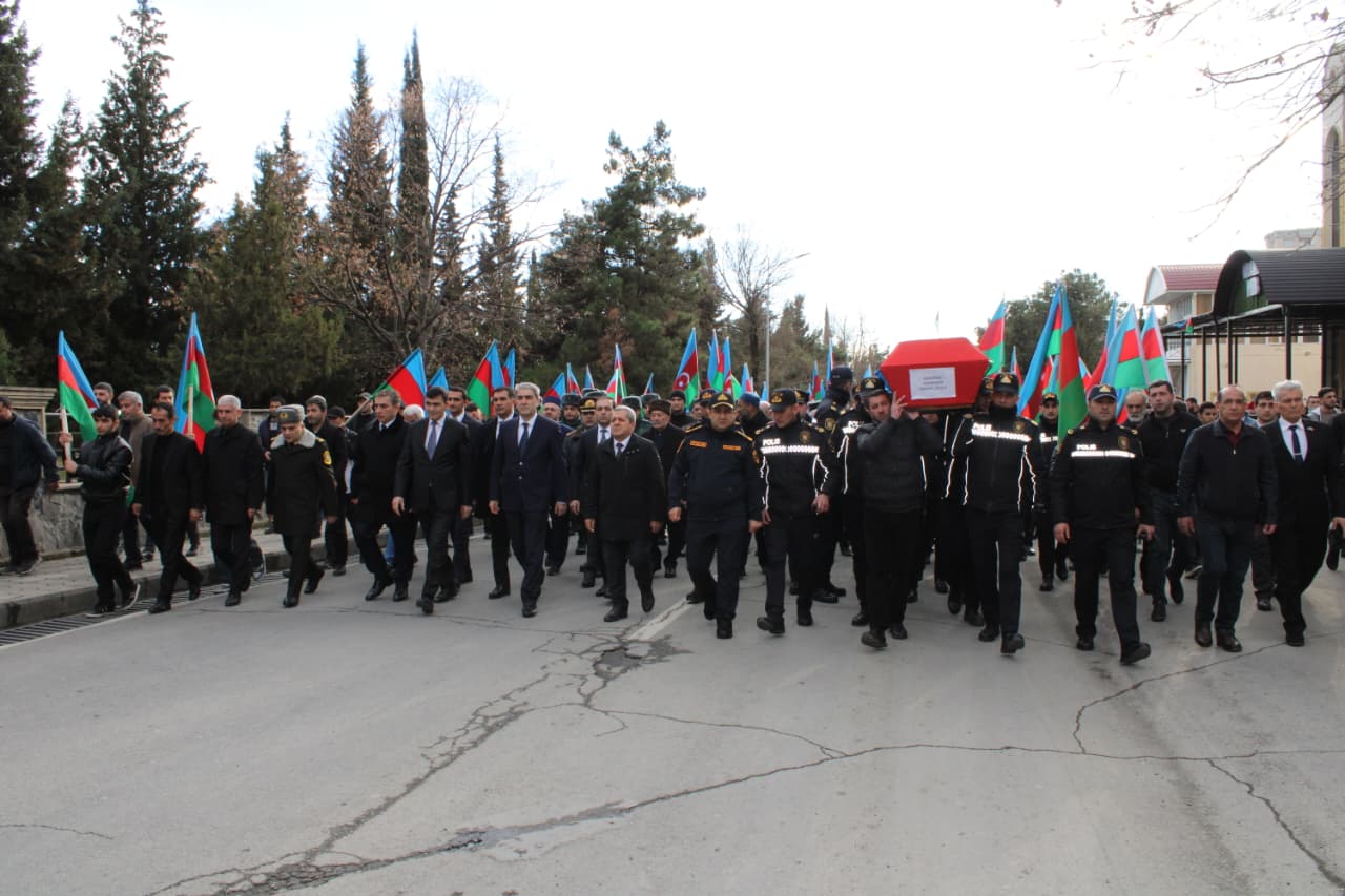 12b3bc19e8cab2d6893c65902797a4e3