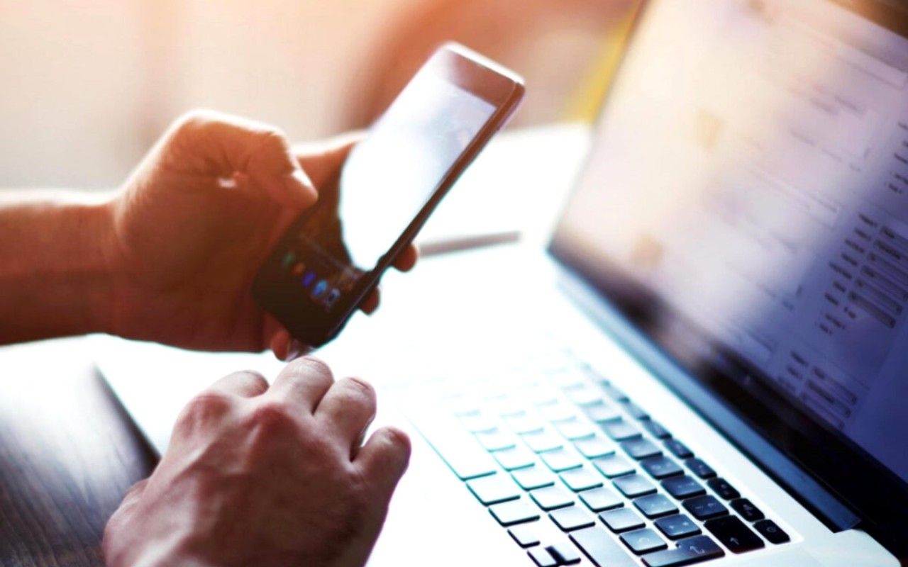 1770712821.how-to-connect-phone-to-pc-with-windows-11-04-1200x900