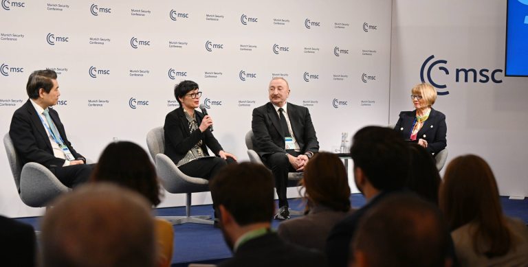 2ba87bdab997616fa7dff7e9d76ba244_4890194