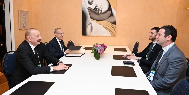 d15d007cfef291ef875f274e69b021c5_7680735