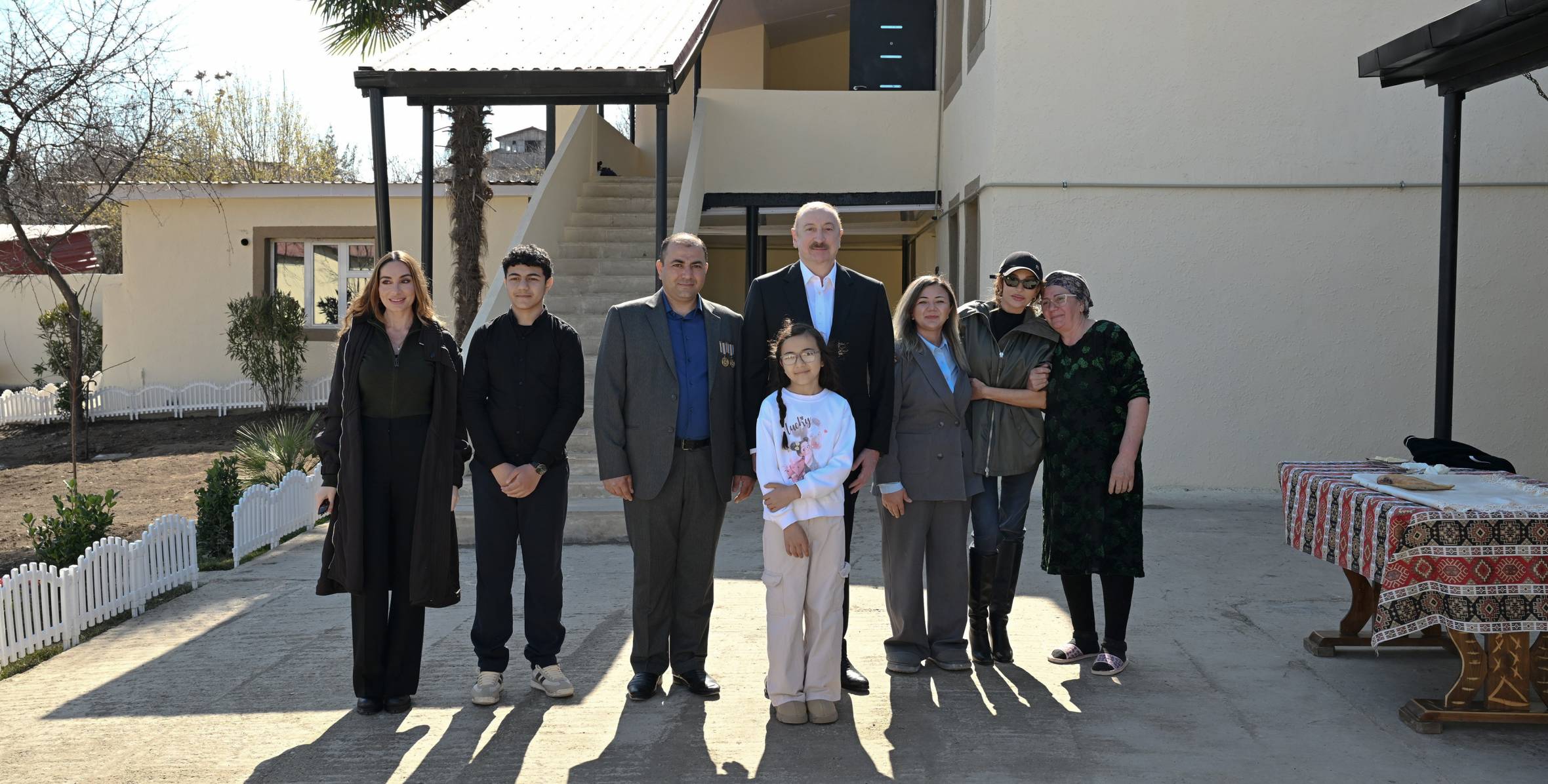 fdbb54096464cd384e59d1d75cf11564_5804081