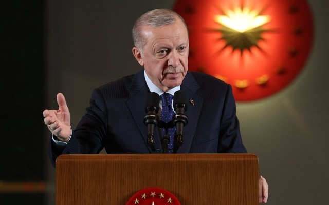 1776714339_photo_5418309249630149157_y