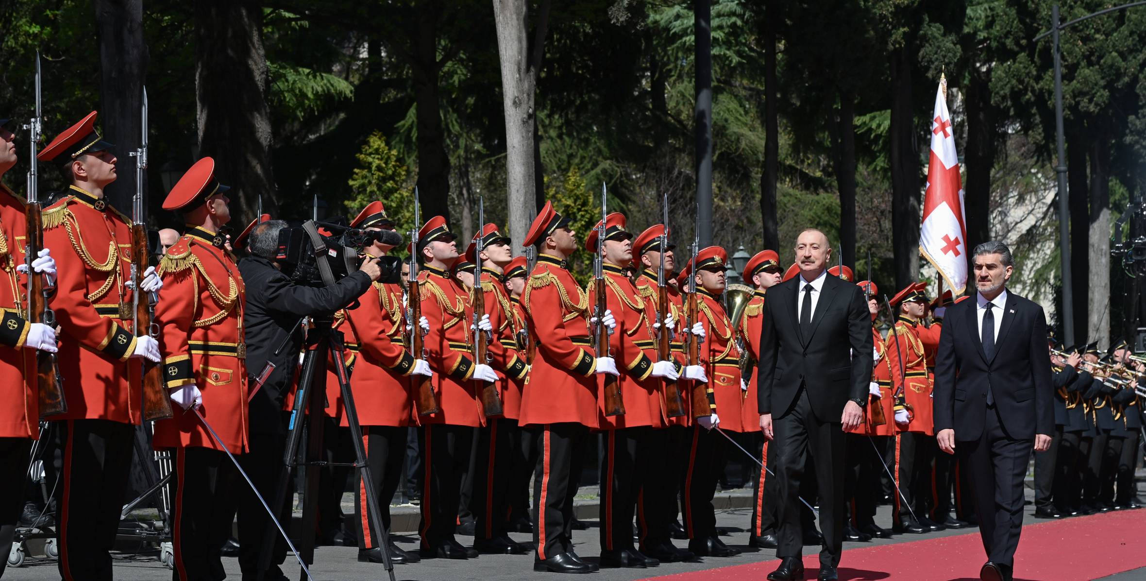 191ec65d6598befae3e3b31ab76995ff_8828862